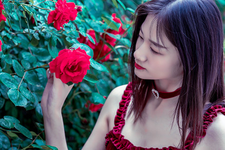 税收数据显示：上半年中国银发经济发展态势良好